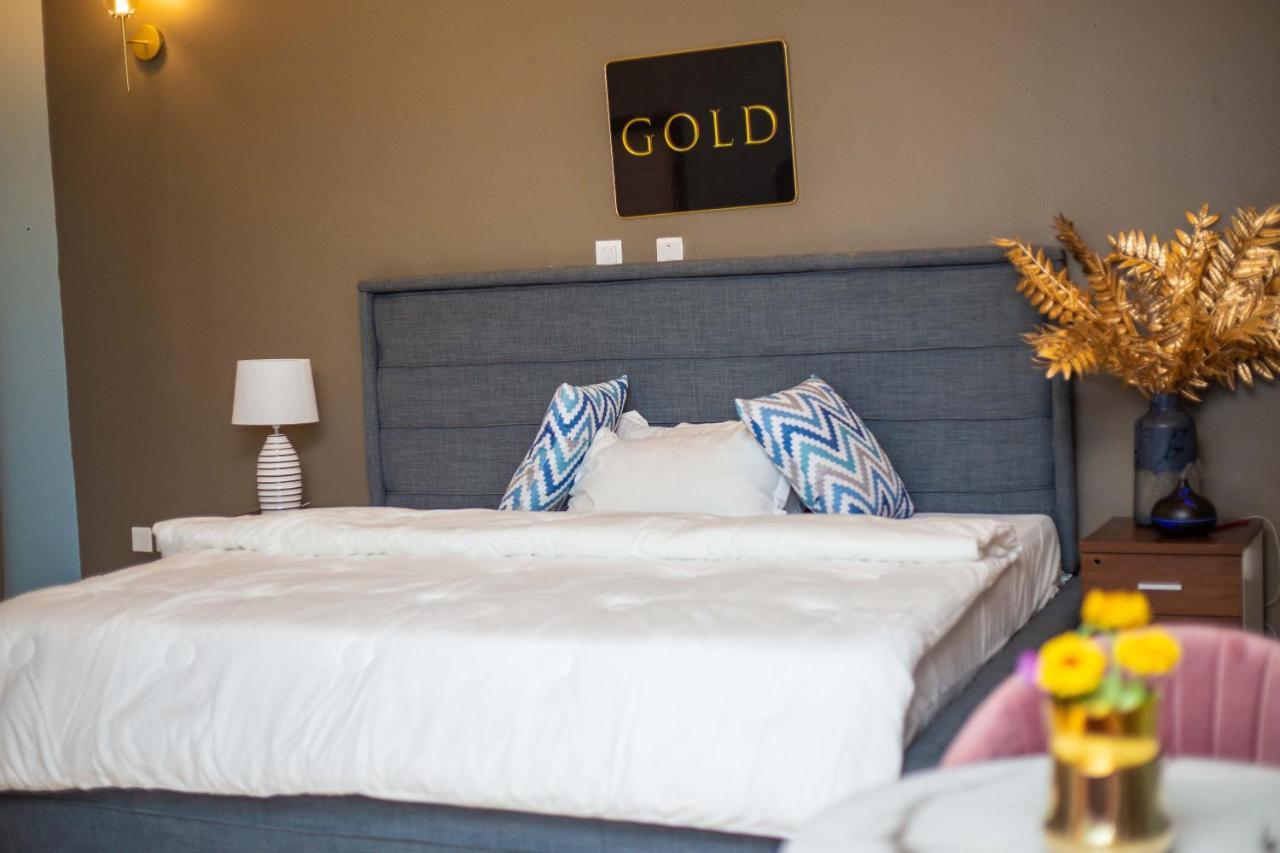 Piano & Gold Collections, Peduase Hotel Peduasi Exterior foto